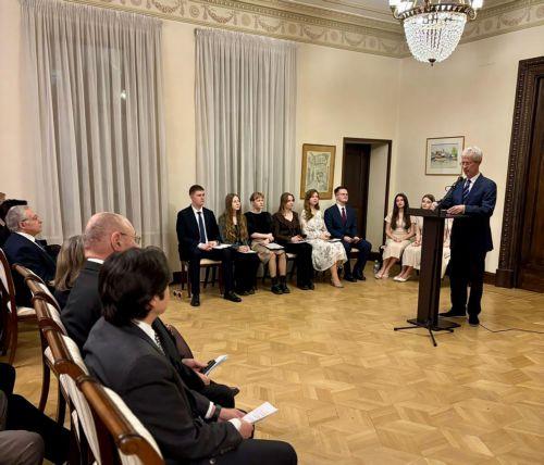 Ποιητική βραδιά αφιερωμένη στον Κώστα Μόντη στην κυπριακή Πρεσβεία στη Μόσχα