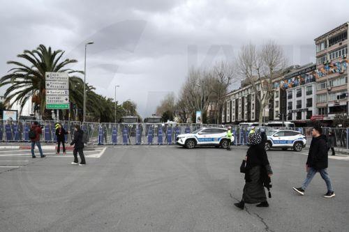 Συμπλοκή φοιτητών με Αστυνομία σε διαδηλώσεις για Ιμάμογλου