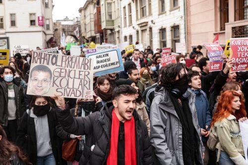 Τήρηση αρχής κράτους δικαίου αναπόσπαστο μέρος σχέσεων μας με Τουρκία, λένε οι Βρυξέλλες