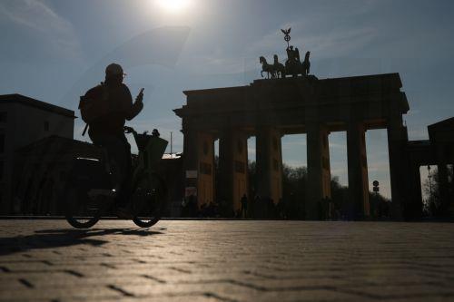 Μεμονωμένη περίπτωση η απόφαση δικαστηρίου για απέλαση αιτούντων άσυλο, λέει το γερμανικό ΥΠΕΣ