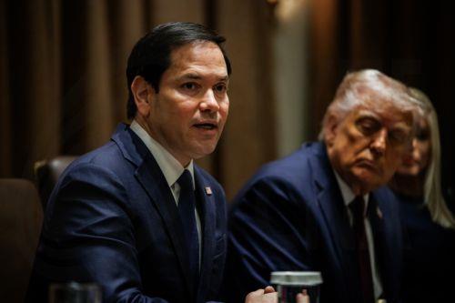 Mας ανησυχεί η αστάθεια στην Τουρκία που είναι στενός μας σύμμαχος, λέει ο Ρούμπιο