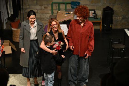 Διαρκής αγώνας το ελεύθερο θέατρο, λέει η σκηνοθέτρια Π. Φλεβοτομά στο ΚΥΠΕ