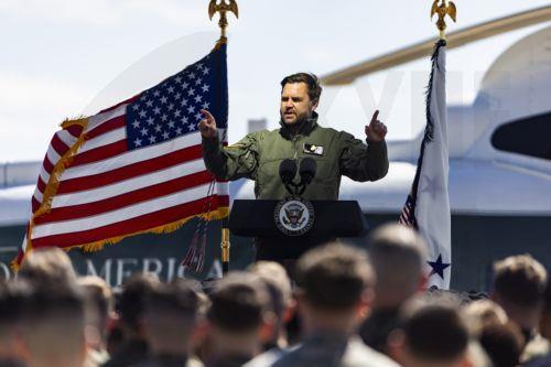 Για τον Τζέι Ντι Βανς, η Δανία «δεν έχει κάνει καλή δουλειά» στη Γροιλανδία