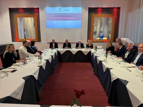 «Πολυδιάστατος προορισμός» η Λάρνακα λέει ο Υφ. Τουρισμού σε επαγγελματικό συμπόσιο