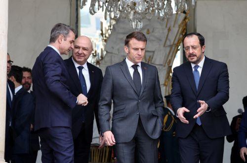 Lifting sanctions against Syria will depend on specific developments, President says