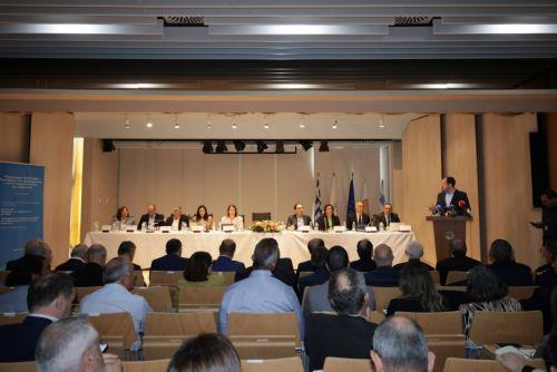 Άνω των εξήντα έργων ύψους πάνω από €180 εκ. ανακοίνωσε ο Πρόεδρος στη Λάρνακα