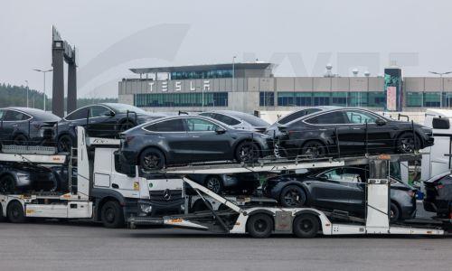 Η Tesla ανοίγει τρεις αντιπροσωπείες στη Σαουδική Αραβία
