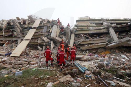 Μία εβδομάδα εθνικού πένθους στη Μιανμάρ μετά τον σεισμό των 7,7 βαθμών Ρίχτερ