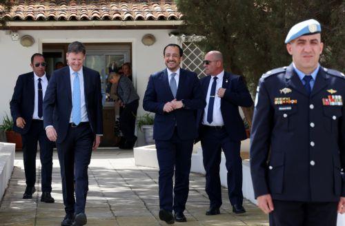 Σε πρόοδο σε τέσσερα θέματα αναφέρεται ο ΠτΔ για τη συνάντηση με τον Ε. Τατάρ