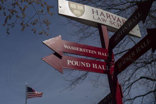 Δικαστήριο ακύρωσε το πάγωμα χρηματοδοτήσεων στο Πανεπιστήμιο Χάρβαρντ