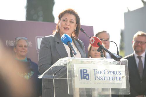 Πολύ ενθαρρυντικά τα αποτελέσματα του εναλλακτικού σχολείου, λέει η ΥΠΑΝ