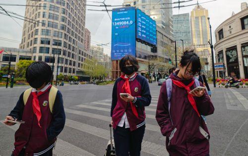 Σε Βιετνάμ-Κίνα ο Ισπανός Πρωθυπουργός εν μέσω του πολέμου δασμών