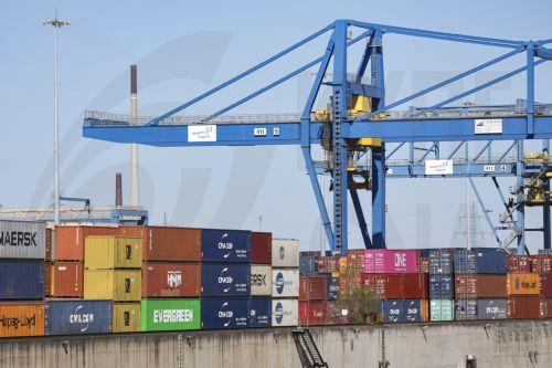 Αυξήθηκε σε €1,24 δισ. το εμπορικό έλλειμμα το πρώτο δίμηνο 2025