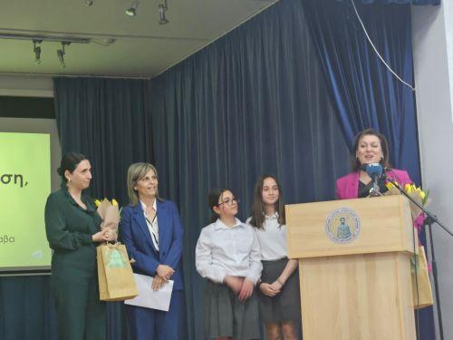 Με στήριξη ΕΕ μπορούμε να παρέχουμε καλύτερες συνθήκες μάθησης, δηλώνει η ΥΠΑΝ