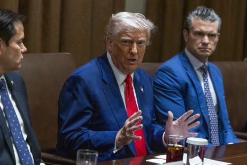 Τα πάμε πολύ καλά με την πολιτική δασμών λέει ο Τραμπ, παρά τα αντίμετρα Κίνας