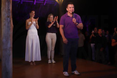 Ισημερινός: Η εφορευτική επιτροπή ανακηρύσσει τον Νομπόα νικητή των εκλογών