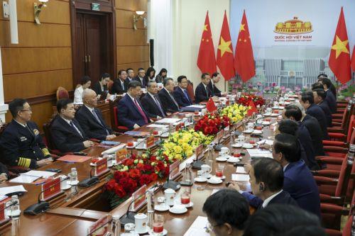 Κίνα και Βιετνάμ υπέγραψαν συμφωνίες συνεργασίας