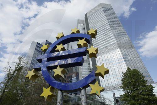 Οι αγορές βλέπουν περισσότερες μειώσεις των επιτοκίων από ΕΚΤ