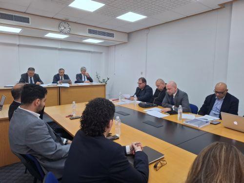 Σε κατασκευαστή και ΤΟΜ η ευθύνη για ανακλήσεις λέει η ΠΑΣΕΑ στην επιτροπή Takata