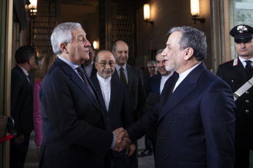 Το Ιράν και οι ΗΠΑ μιλούν για «πρόοδο» στις συνομιλίες τους στη Ρώμη