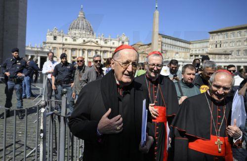 Εκατόν τριάντα πέντε καρδινάλιοι στο Κονκλάβιο που θα εκλέξει το νέο Πάπα