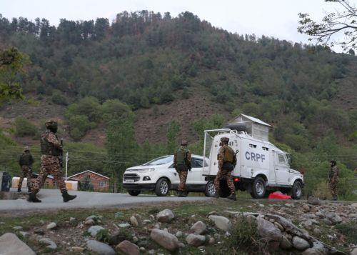 Τουλάχιστον 26 νεκροί και 17 τραυματίες μετά την επίθεση εναντίον τουριστών στο Κασμίρ