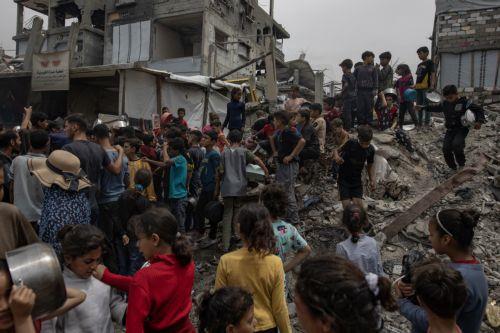 Στους 44 οι νεκροί από τους σημερινούς ισραηλινούς βομβαρδισμούς στη Γάζα