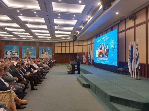 Η Κυβέρνηση συνεχίζει με γνώμονα την κοινωνική δικαιοσύνη είπε ο Υπ. Εργασίας στην ΣΕΚ