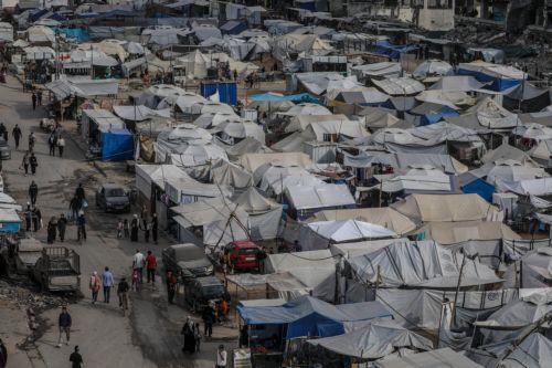Στους 57 οι νεκροί από βομβαρδισμούς Ισραήλ στη Γάζα χθες, λένε παλαιστινιακές πηγές