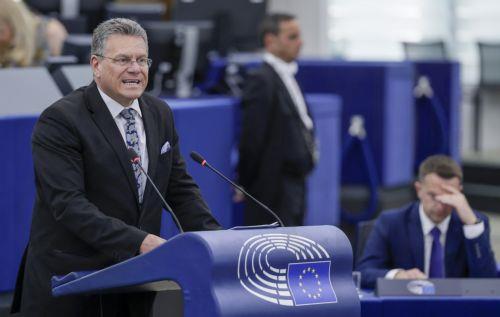 Η Ευρώπη δεν θα αποδεχθεί άδικη εμπορική συμφωνία με ΗΠΑ, είπε ο Επίτροπος Σέφκοβιτς