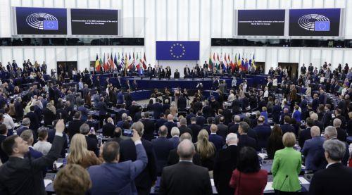 Με προσωπική ιδιότητα ευρωβουλευτές στη Μόσχα, πρέπει να δηλώσουν κάλυψη εξόδων λέει το ΕΚ για Φ. Παναγιώτου