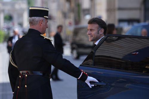 Ο Μακρόν χαιρέτισε πρωτοβουλία Τραμπ για άνευ όρων παύση πυρός 30 ημερών στην Ουκρανία