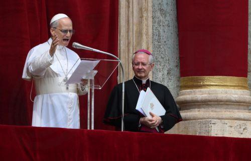 Ο Πάπας Λέων προειδοποιεί για το φάσμα ενός παγκόσμιου πολέμου