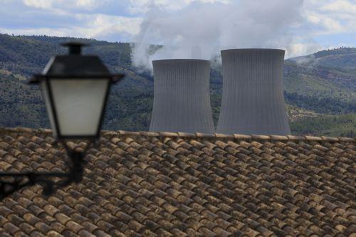 Η Ρωσία λέει ότι θα βοηθήσει την Κίνα να ξεπεράσει τις ΗΠΑ στην πυρηνική ενέργεια