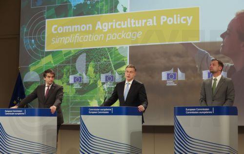 Μέτρα απλοποίησης ΚΑΠ για στήριξη γεωργών προτείνει η Κομισιόν