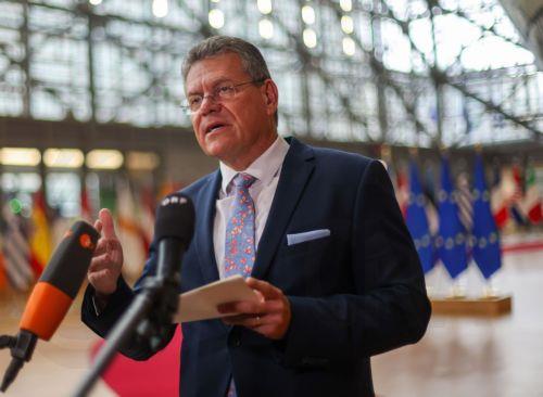 Η ΕΕ σχεδιάζει πάγια χρέωση €2 για μικρά δέματα από χώρες εκτός ΕΕ