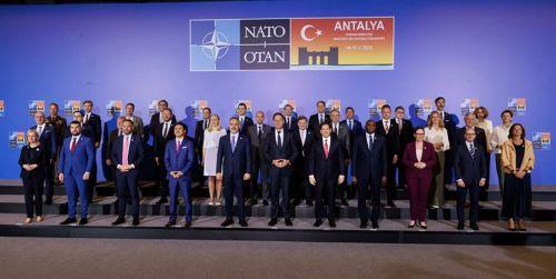 Ο επικεφαλής της βουλγαρικής διπλωματίας στην άτυπη συνάντηση ΥΠΕΞ του ΝΑΤΟ