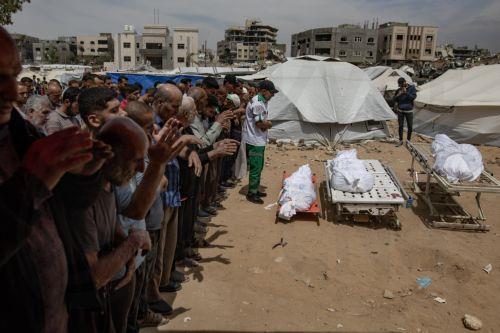 Τουλάχιστον 120 νεκροί σε βομβαρδισμούς του Ισραήλ στη Γάζα