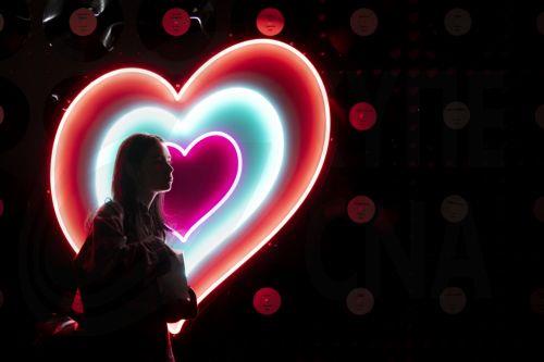 Οι διοργανωτές της Γιουροβίζιον ματαίωσαν ψηφοφορία για τη συμμετοχή του Ισραήλ