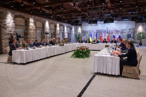 Ερντογάν: Βρισκόμαστε σε μια κρίσιμη περίοδο για να σιγήσουν τα όπλα στην Ουκρανία