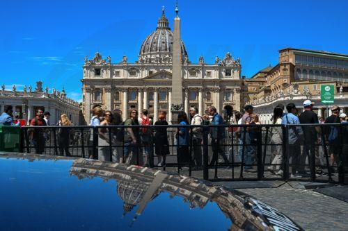 Στο Βατικανό η τελετή ενθρόνισης του πάπα Λέοντα του ΙΔ