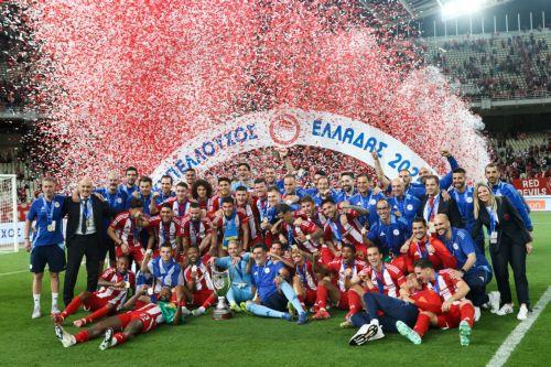 Θρυλικό νταμπλ στα 100 χρόνια ο Ολυμπιακός, κατέκτησε και το Κύπελλο Ελλάδας