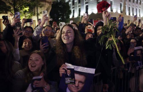 Στη Ρουμανία, ο κεντρώος ευρωπαϊστής υποψήφιος Νταν εκλέγεται Πρόεδρος