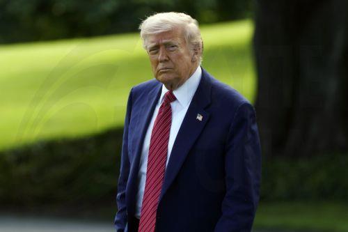 Επιφυλακτικός ο Τραμπ για ενδεχόμενο επιβολής νέων κυρώσεων σε βάρος της Ρωσίας