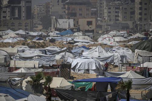 رئيس الجمهورية: لا يجوز لأحد منع تدفق المساعدات الإنسانية إلى غزة