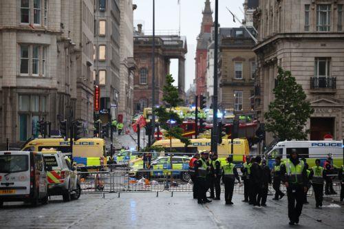 Τέσσερις τραυματίες στην παρέλαση Λίβερπουλ σε άσχημη κατάσταση, λέει ο δήμαρχος