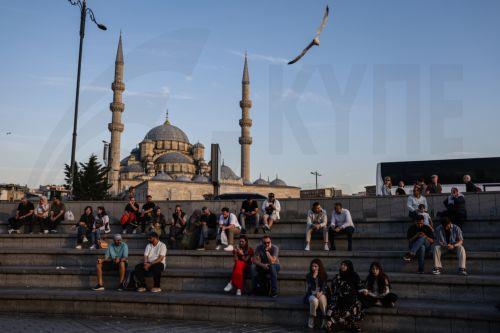 Συνεχίζονται συλλήψεις και προφυλακίσεις μελών της αντιπολίτευσης στην Τουρκία