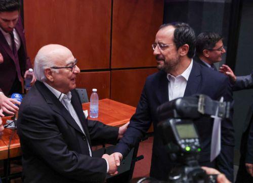 Παρουσίαση βιβλίου Κ. Χατζηκωστή «Ξυπνάτε Έλληνες/Κριτές σας οι νεκροί και οι αγέννητοι, 88 ηχηρές καμπάνες αφύπνισης»