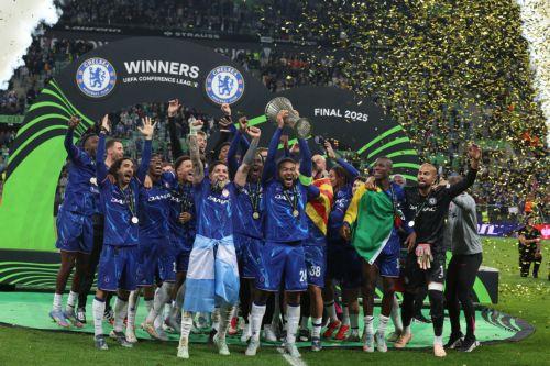 Το ΗΒ απειλεί να μηνύσει τον Αμπράμοβιτς για τη χρήση χρημάτων από πώληση Τσέλσι