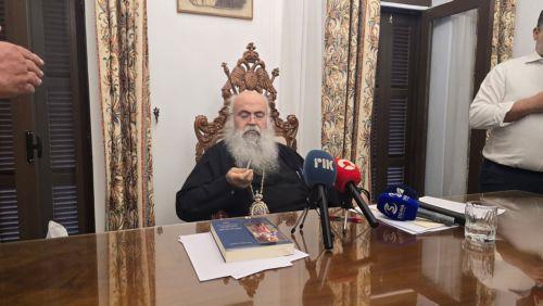 Στη Μητρόπολη Πάφου από νωρίς ο Αρχιεπίσκοπος Κύπρου, νέα εκδήλωση διαμαρτυρίας